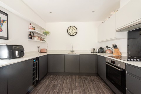 Click the photo for more details of Wycombe Road, Saunderton, HP14