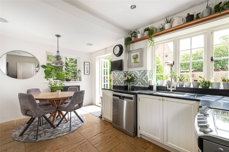 Images for High Street, Haddenham, HP17