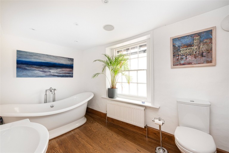Images for High Street, Haddenham, HP17