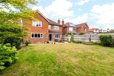 Click the photo for more details of Lower Icknield Way, Chinnor, OX39