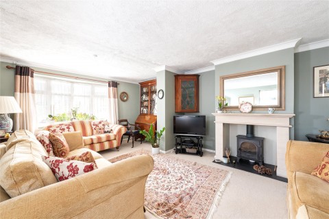 Click the photo for more details of Hesketh Road, Yardley Gobion, NN12