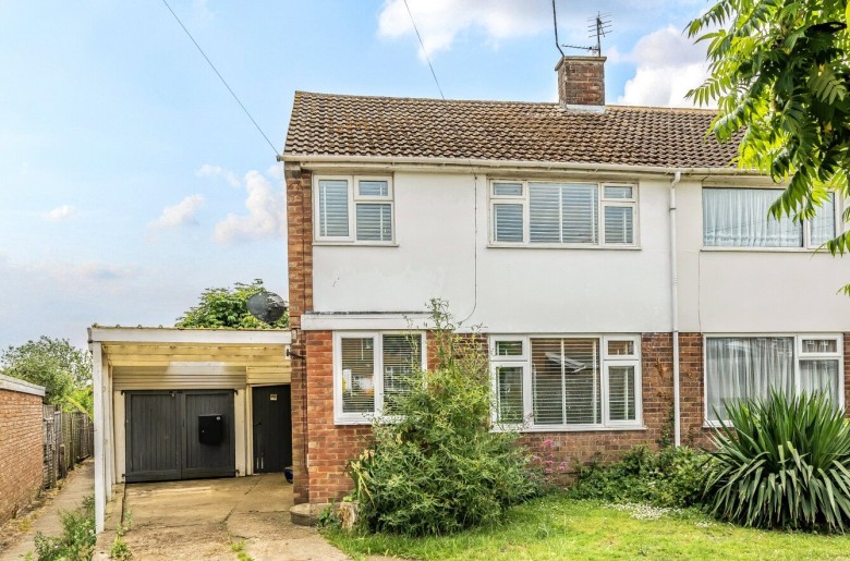 Click the photo for more details of Manorfields Road, Old Stratford, MK19