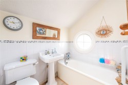 Images for Egmont Avenue, Stony Stratford, MK11