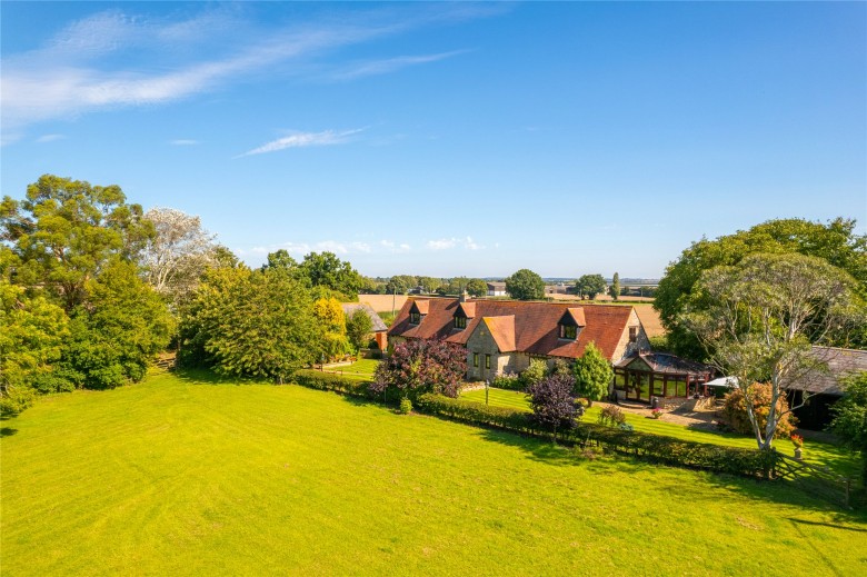 Click the photo for more details of Puxley, Towcester, NN12