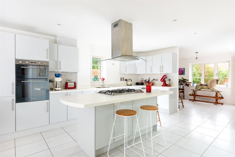 Images for Wreschner Close, Deanshanger, MK19
