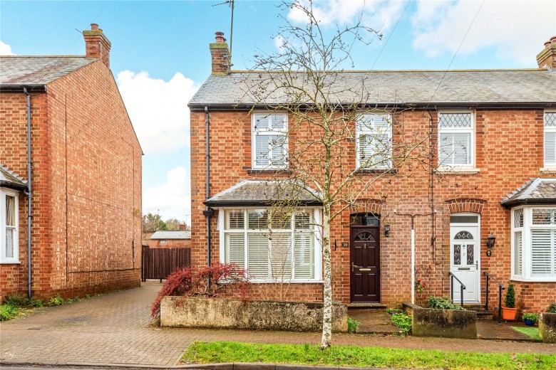 Click the photo for more details of Frankston Avenue, Stony Stratford, MK11