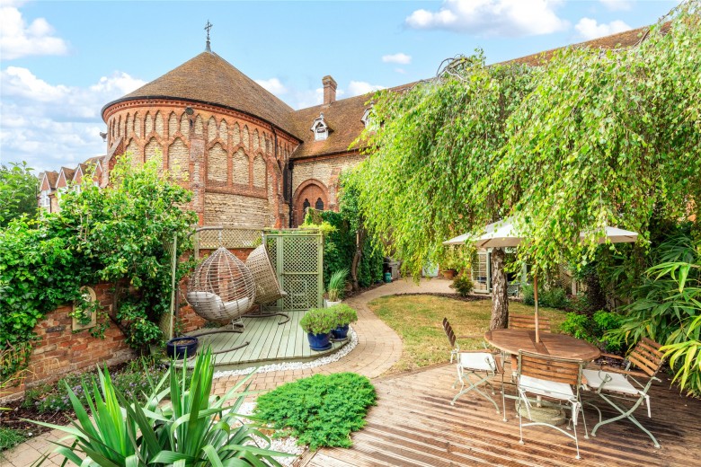 Click the photo for more details of St. Pauls Court, Stony Stratford, MK11