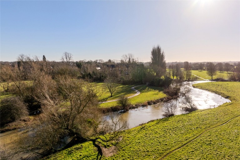 Images for River View, Old Stratford, MK19