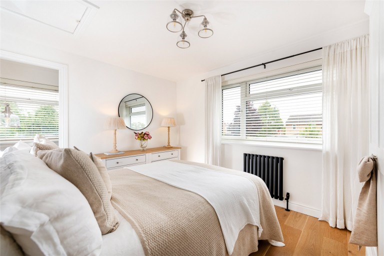 Images for High View, Deanshanger, MK19