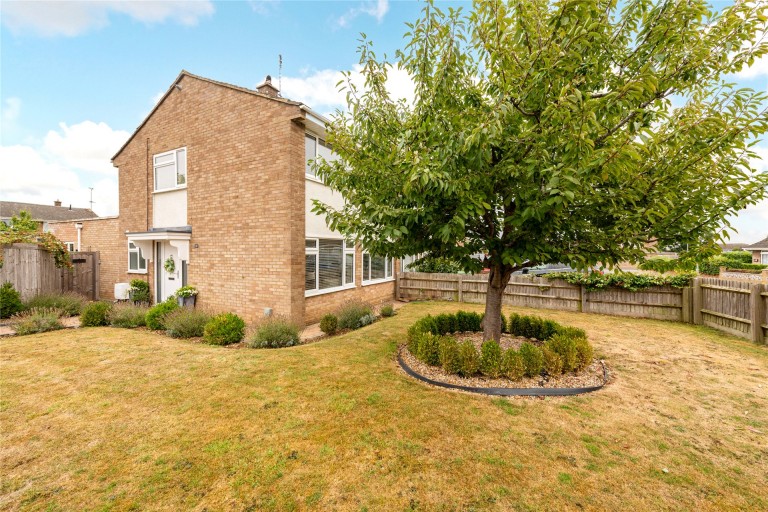 Images for High View, Deanshanger, MK19