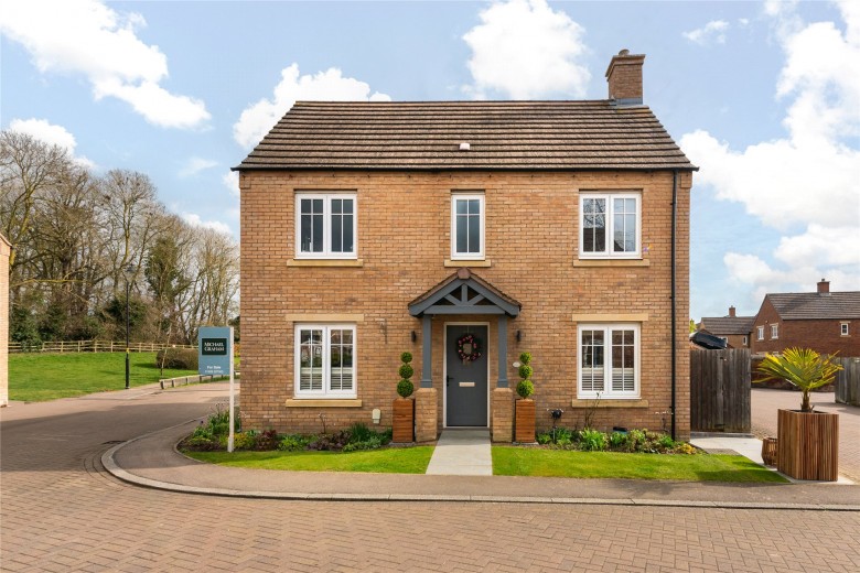 Click the photo for more details of Roman View, Deanshanger, MK19