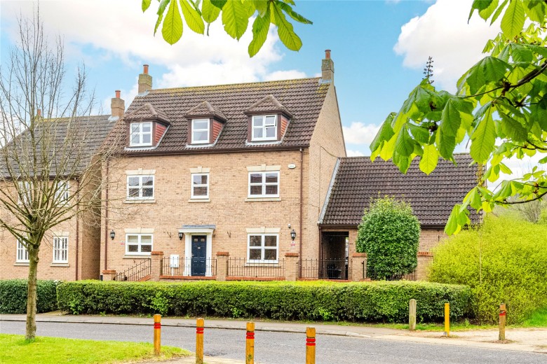 Click the photo for more details of Wickstead Avenue, Grange Farm, MK8