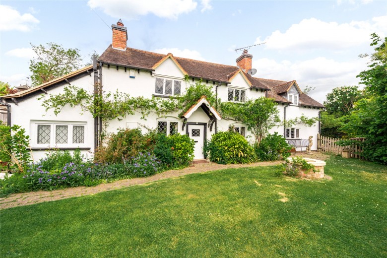 Click the photo for more details of Drayton Road, Newton Longville, MK17