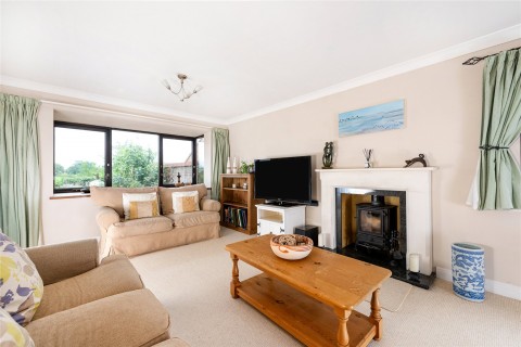 Click the photo for more details of The Woodlands, Silverstone, NN12
