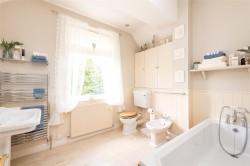 Images for Watling Street, Paulerspury, NN12