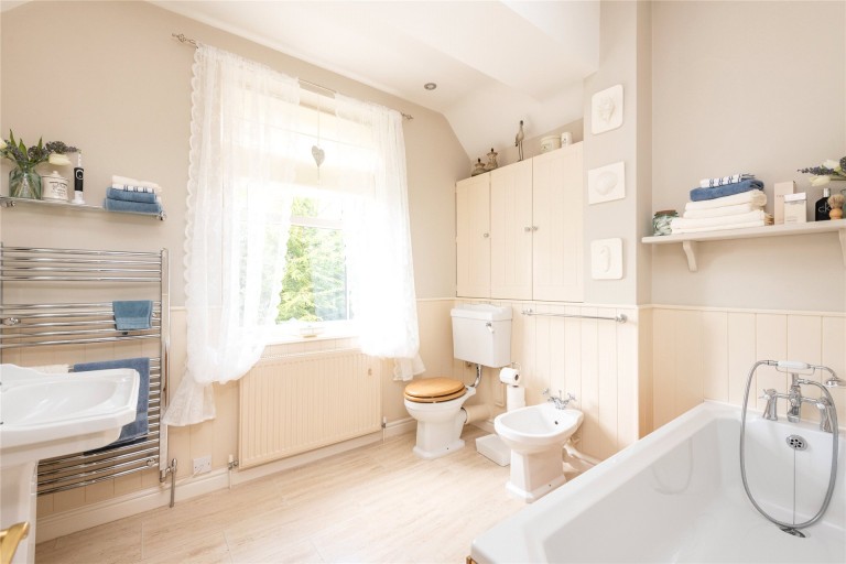 Images for Watling Street, Paulerspury, NN12