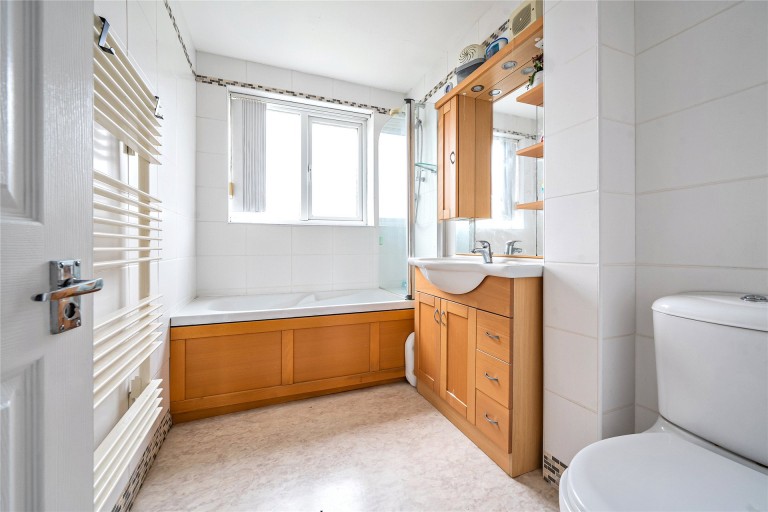 Images for Pilgrims Lane, Bugbrooke, NN7