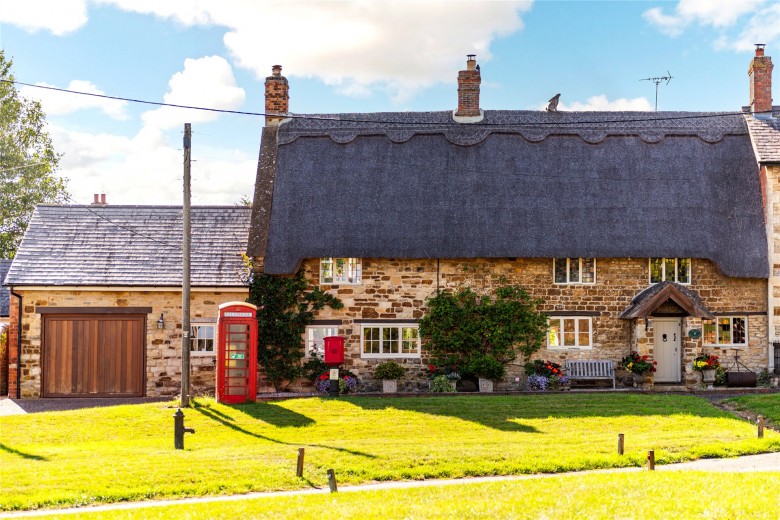 Click the photo for more details of The Green, Abthorpe, NN12