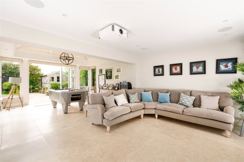 Click the photo for more details of The Paddocks, Shutlanger, NN12