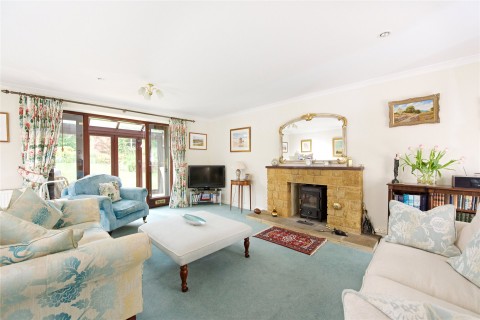 Click the photo for more details of Warwick Road, Upper Boddington, NN11