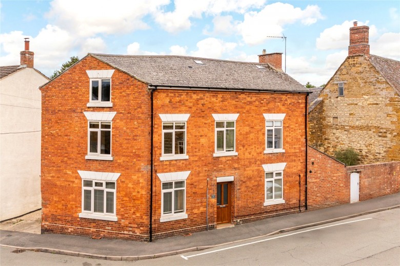 Click the photo for more details of Church Street, Weedon, NN7