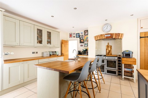 Click the photo for more details of Church Street, Weedon, NN7