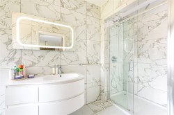 Images for Bell Lane, Syresham, NN13