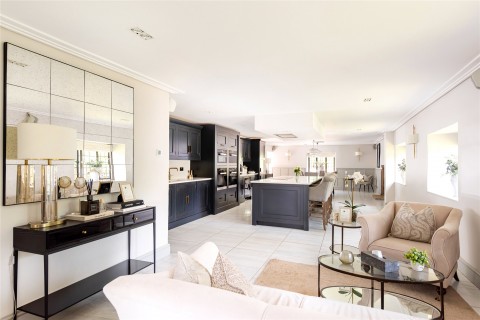Click the photo for more details of Bell Lane, Syresham, NN13
