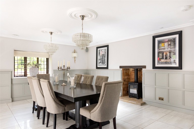 Images for Bell Lane, Syresham, NN13