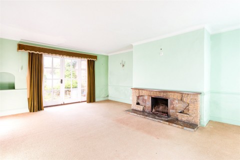 Click the photo for more details of Manor Road, Grimscote, NN12