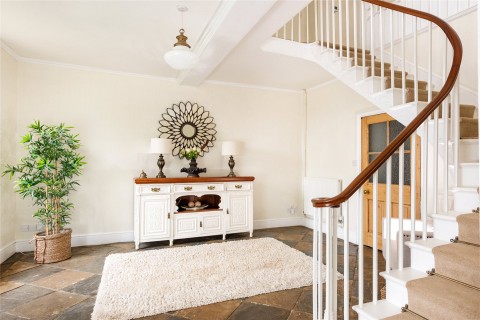 Click the photo for more details of The Green, Deanshanger, MK19