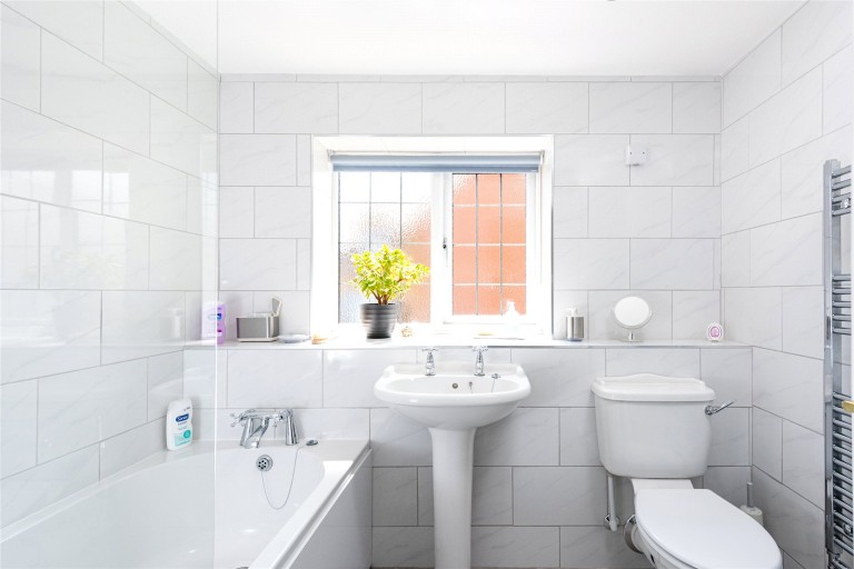 Images for Buswell Close, Weedon, NN7