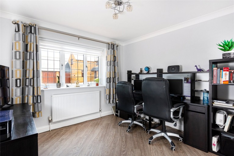 Images for Buswell Close, Weedon, NN7