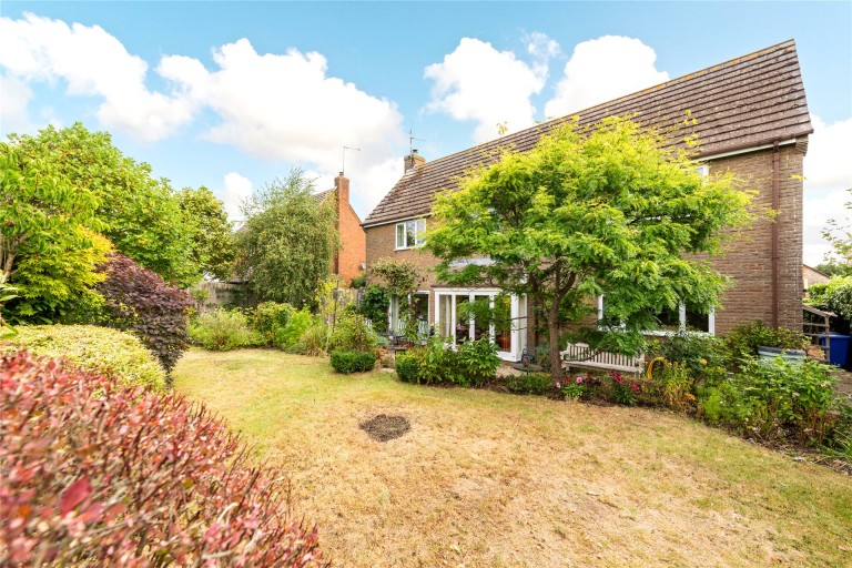 Images for The Paddock, Lois Weedon, NN12