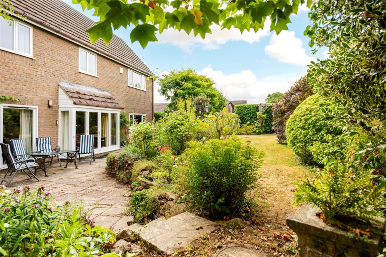 Images for The Paddock, Lois Weedon, NN12