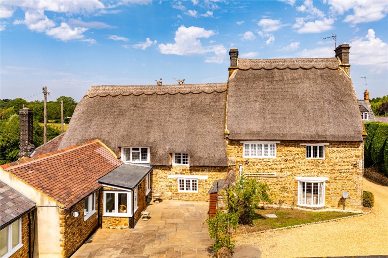 Images for Silver Street, Chacombe, OX17