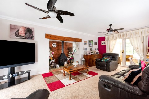 Click the photo for more details of Perch Close, Daventry, NN11