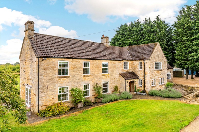 Click the photo for more details of Gretton, Corby, NN17