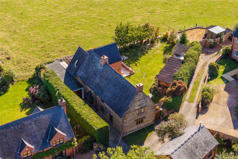 Click the photo for more details of Oak Street, Weedon, NN7