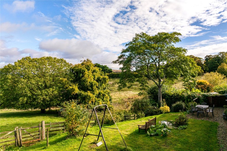 Images for Deans Row, Gayton, NN7