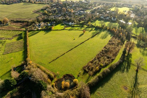 Click the photo for more details of Tews End Lane, Paulerspury, NN12