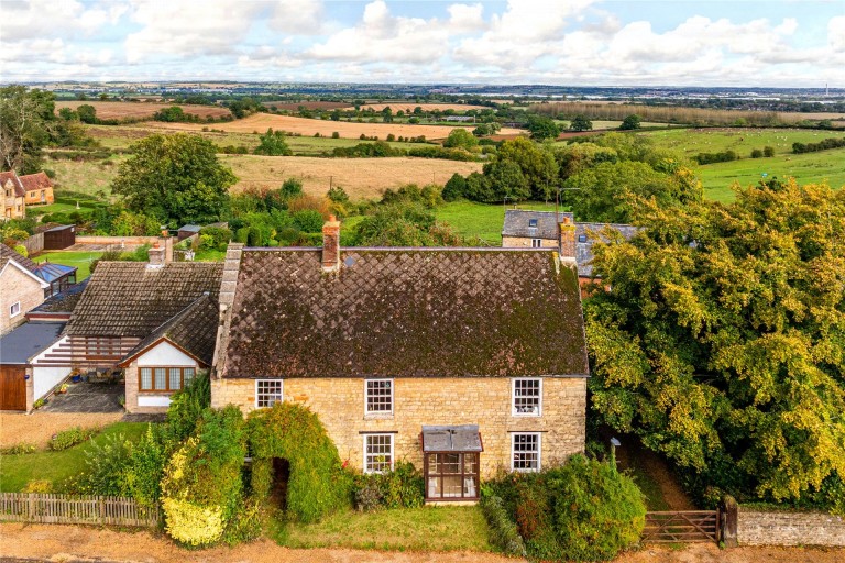 Images for Deans Row, Gayton, NN7