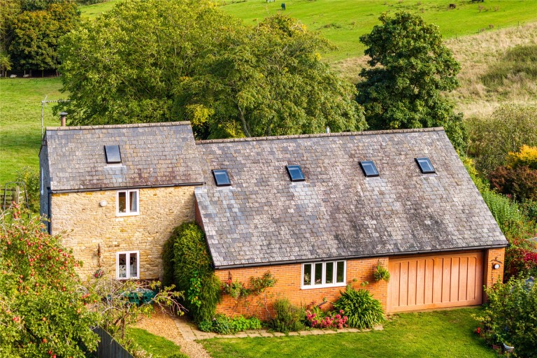 Images for Deans Row, Gayton, NN7