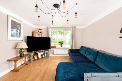 Click the photo for more details of Blacksmith Way, Woodford Halse, NN11