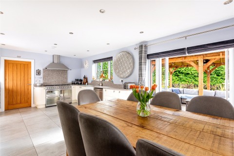 Click the photo for more details of Phipps Road, Woodford Halse, NN11