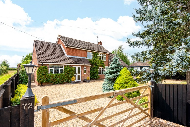 Click the photo for more details of Park Road, Hartwell, NN7