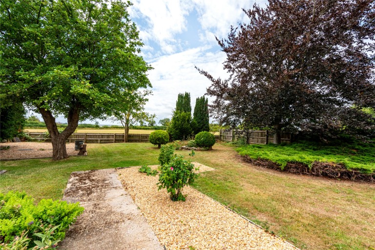 Images for Park Road, Hartwell, NN7