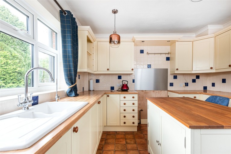 Images for Park Road, Hartwell, NN7