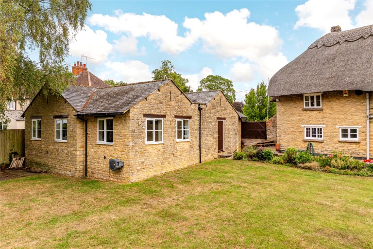 Images for The Green, Paulerspury, NN12