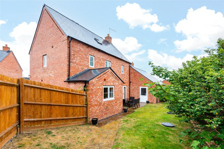 Images for Rose Acre Close, Weedon, NN7